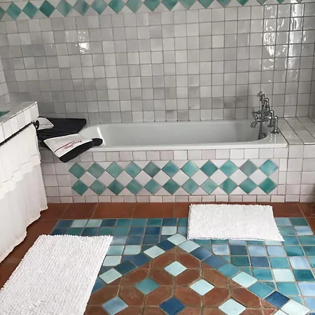 De L'amandier Ribaute-les-Tavernes